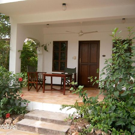 Flame Tree Cottages Nungwi Bagian luar foto