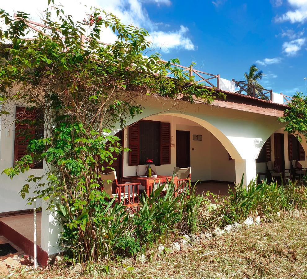 Flame Tree Cottages Nungwi Bagian luar foto