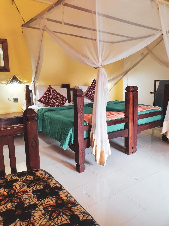 Flame Tree Cottages Nungwi Bagian luar foto