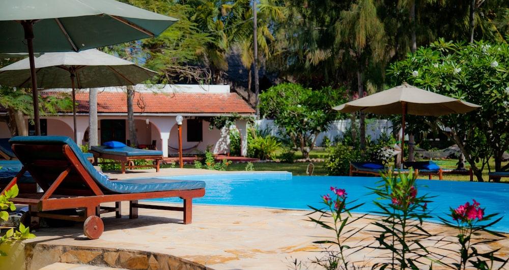 Flame Tree Cottages Nungwi Bagian luar foto
